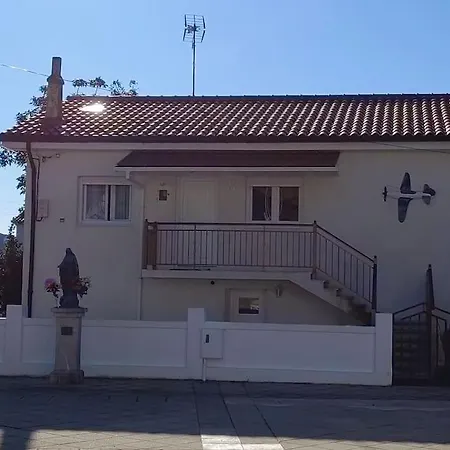 La Casa De La Avioneta * Argonos